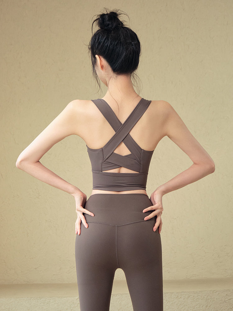Shockproof gathering beautiful back sports bra