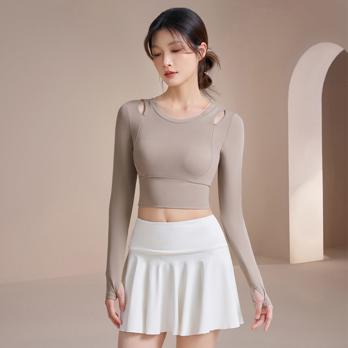 Skin-friendly high-elastic cut-out sports long sleeves