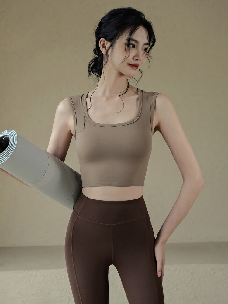 Shockproof bra with pads