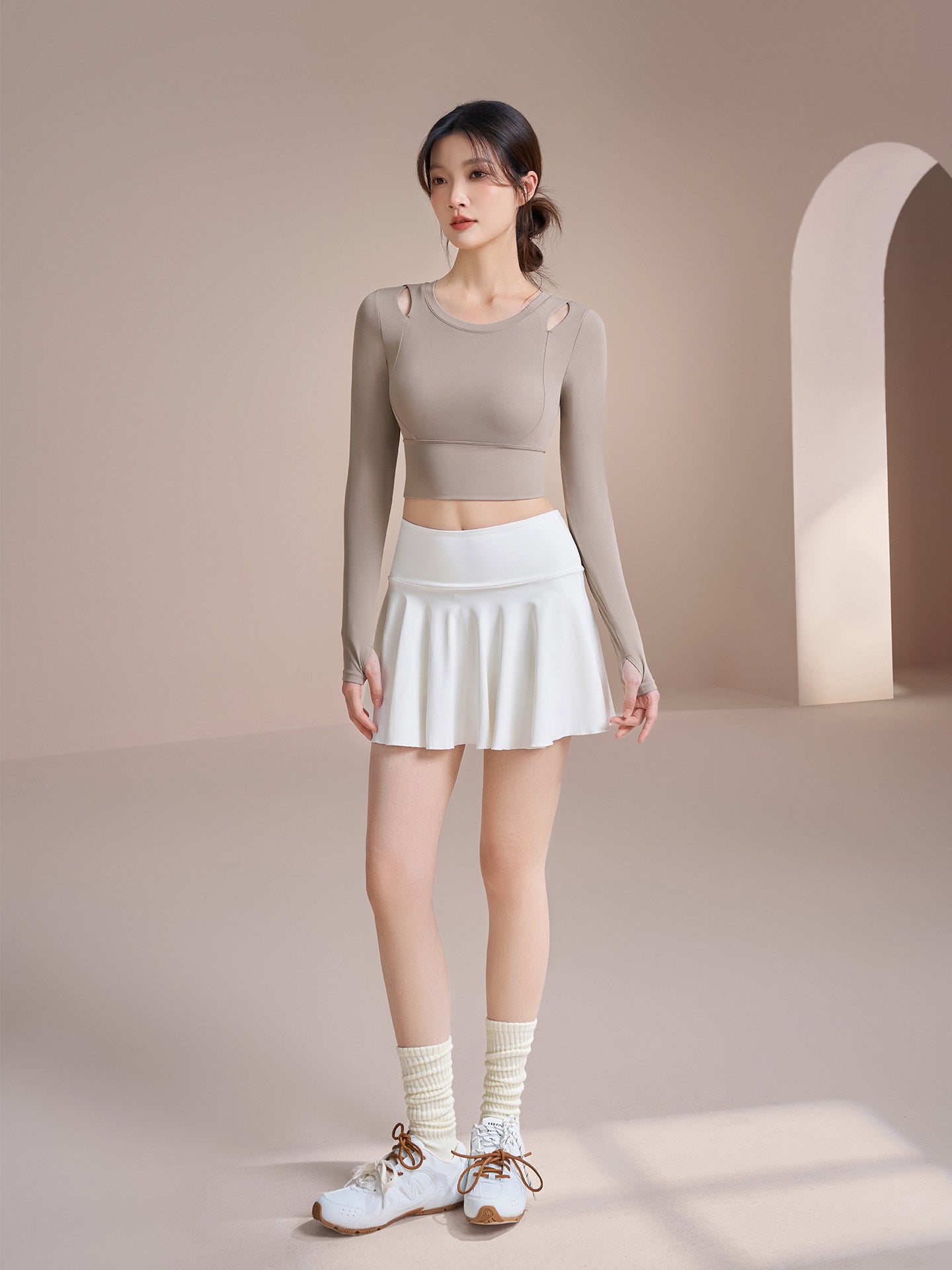 Skin-friendly high-elastic cut-out sports long sleeves