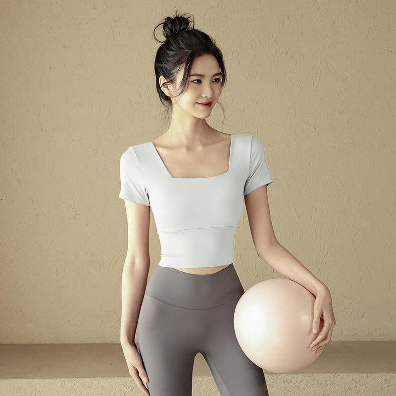 Professional Running Yoga Short Sleeve T-Shirt with Chest Pad