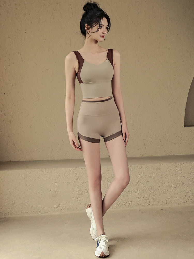 Quick-drying peach buttocks three-point pants