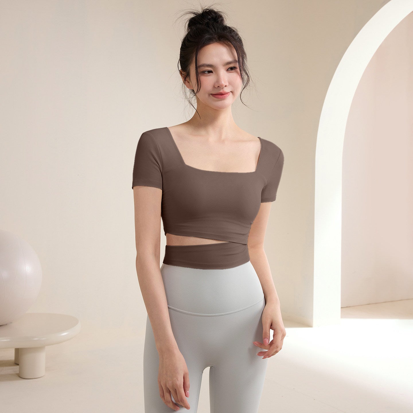 New slim slim sports short sleeves