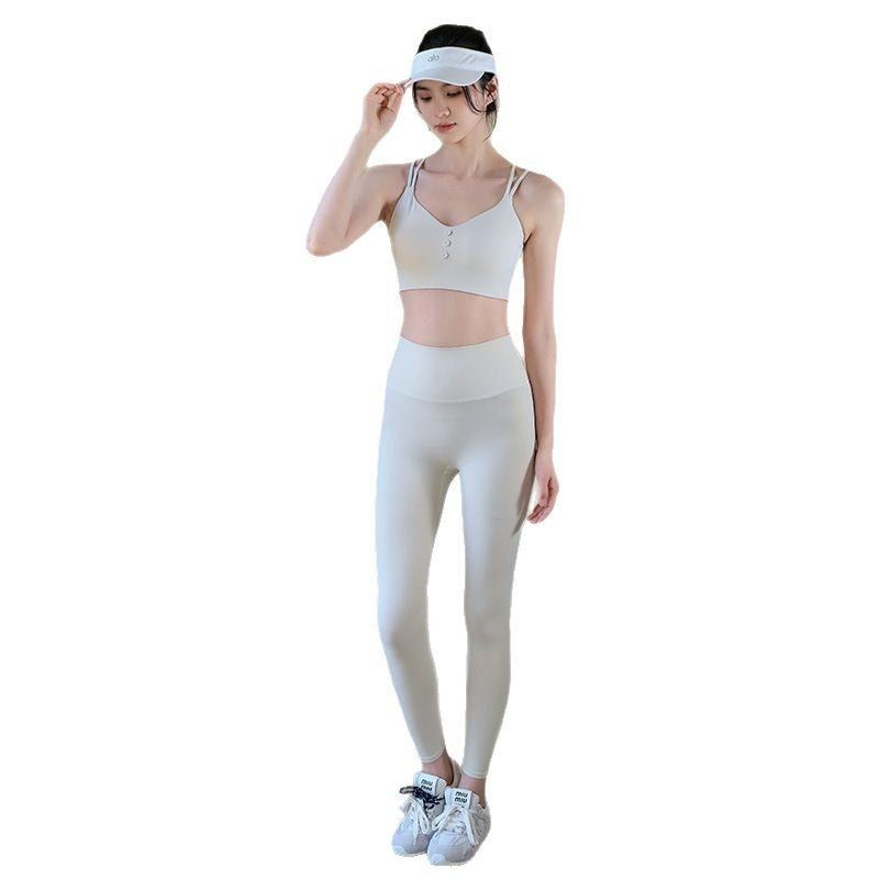 High-waisted nude peach hip lifting leggings