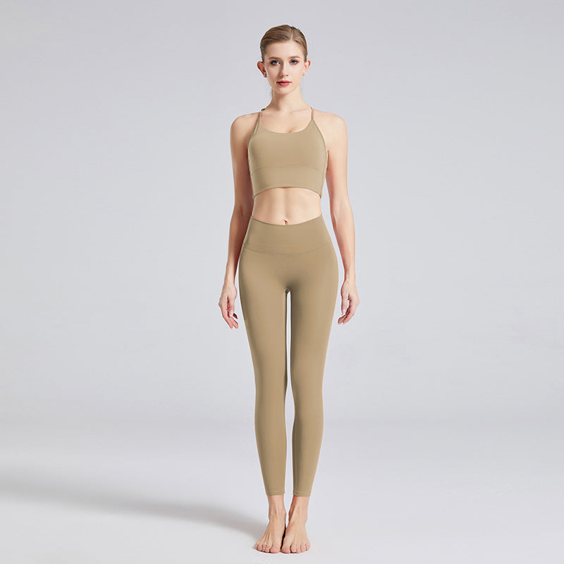 Adjustable straps without awkward line pants set
