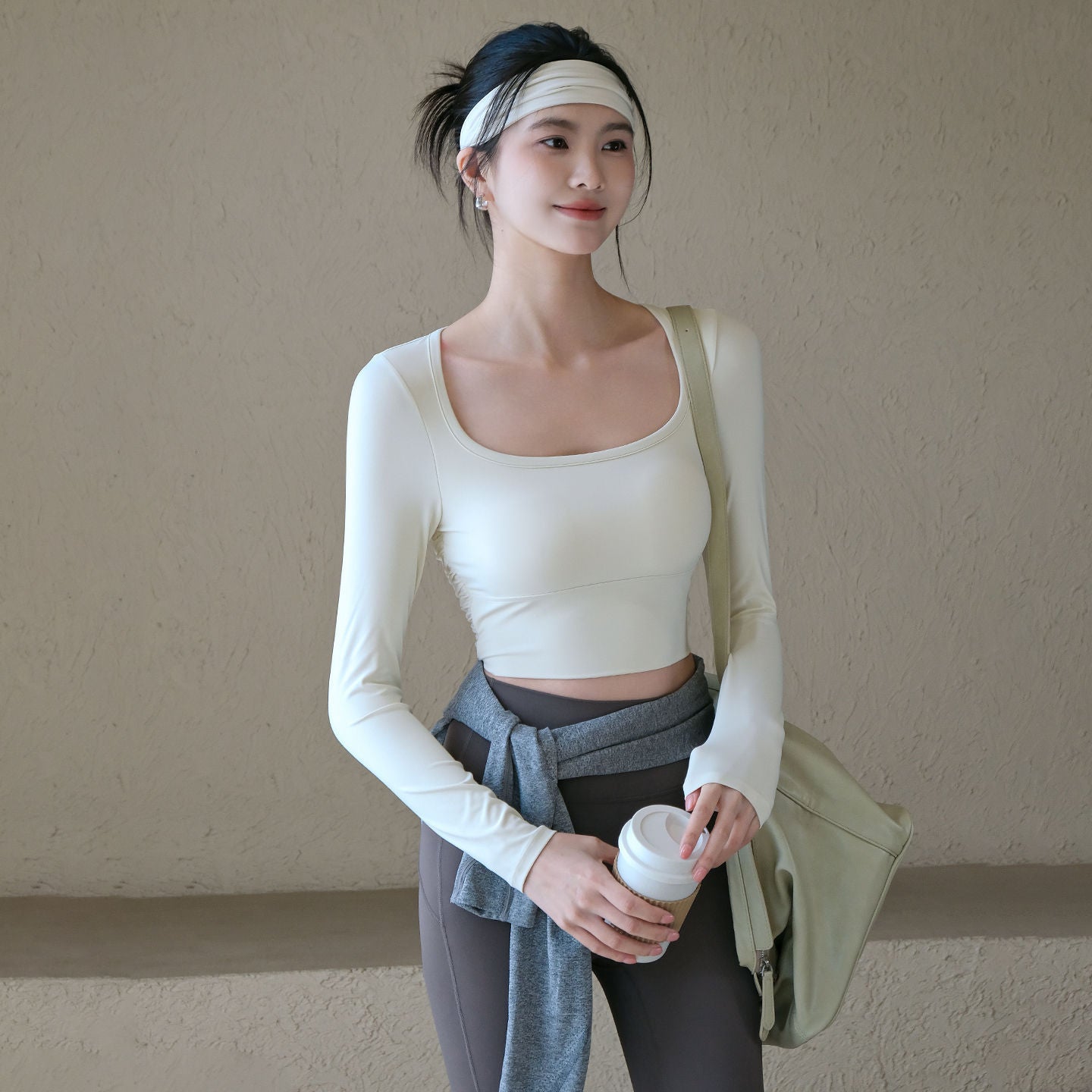 With chest pad, Yoga mesh beautiful back and long sleeves