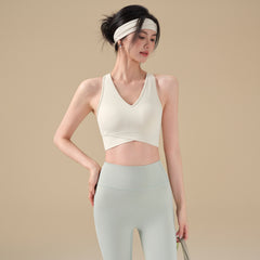 Color-block Criss-cross Hem Racerback Sports Bra/Tank Top