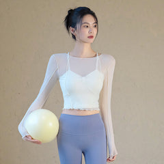 Long-sleeved suit with chest pads