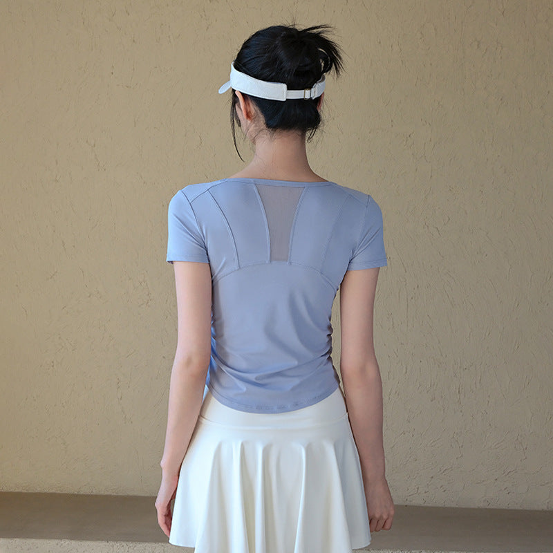 Mesh panels are breathable, Dry, Breathable, And short sleeves