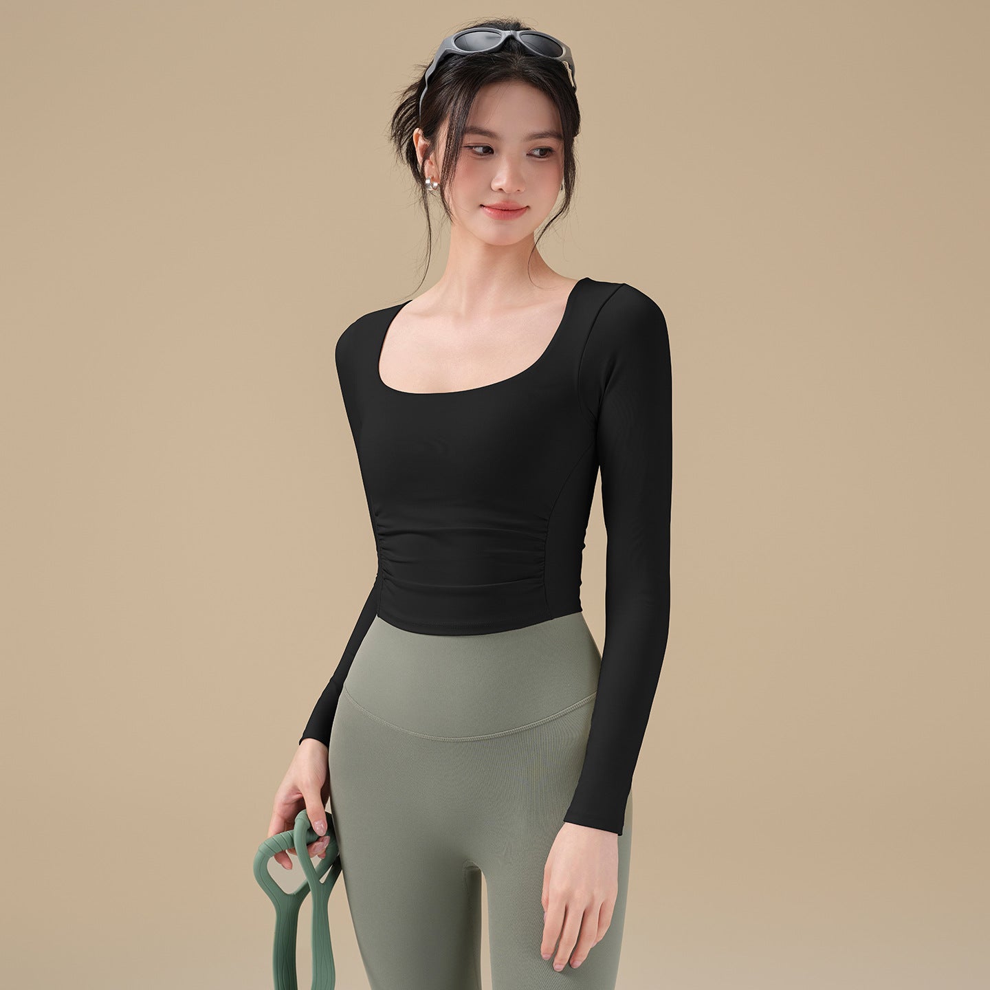 New sports top with chest pad