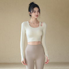 Mesh long-sleeved shirt with a beautiful back