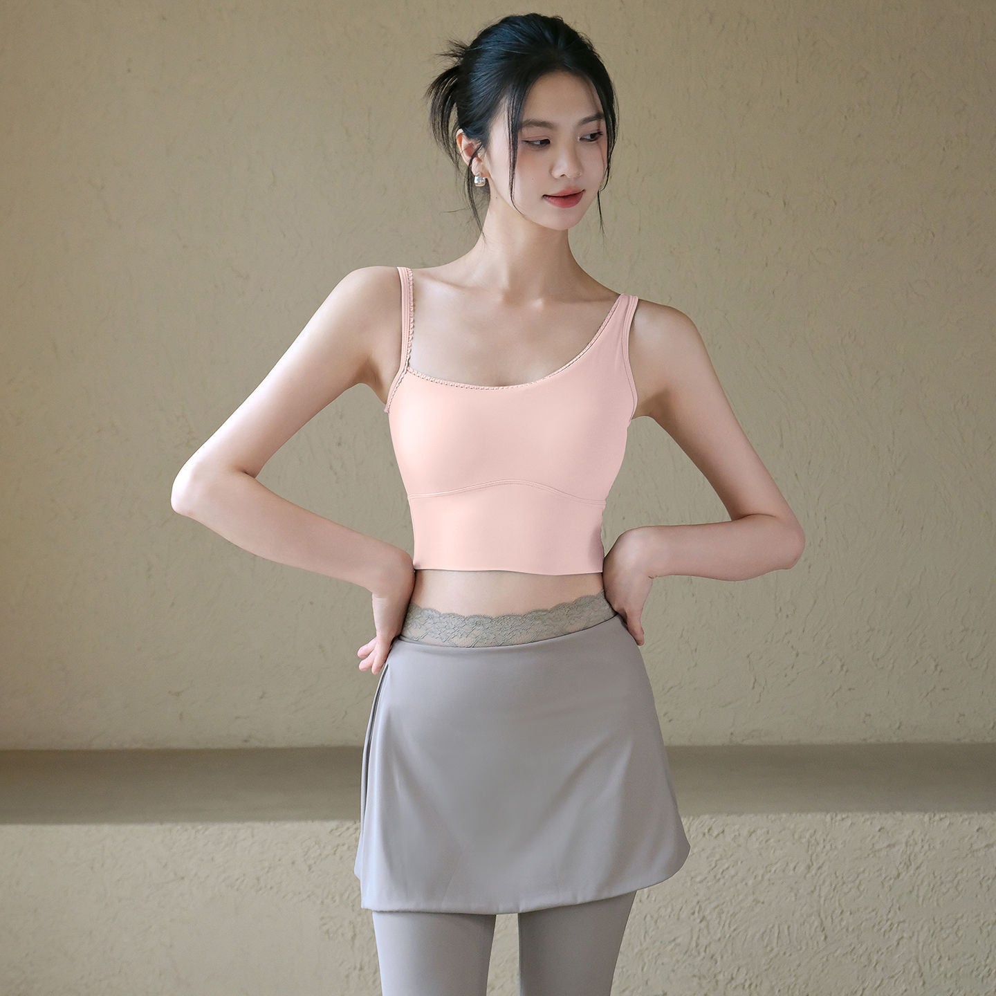All-in-one new beautiful back and accessory breast running sports bra