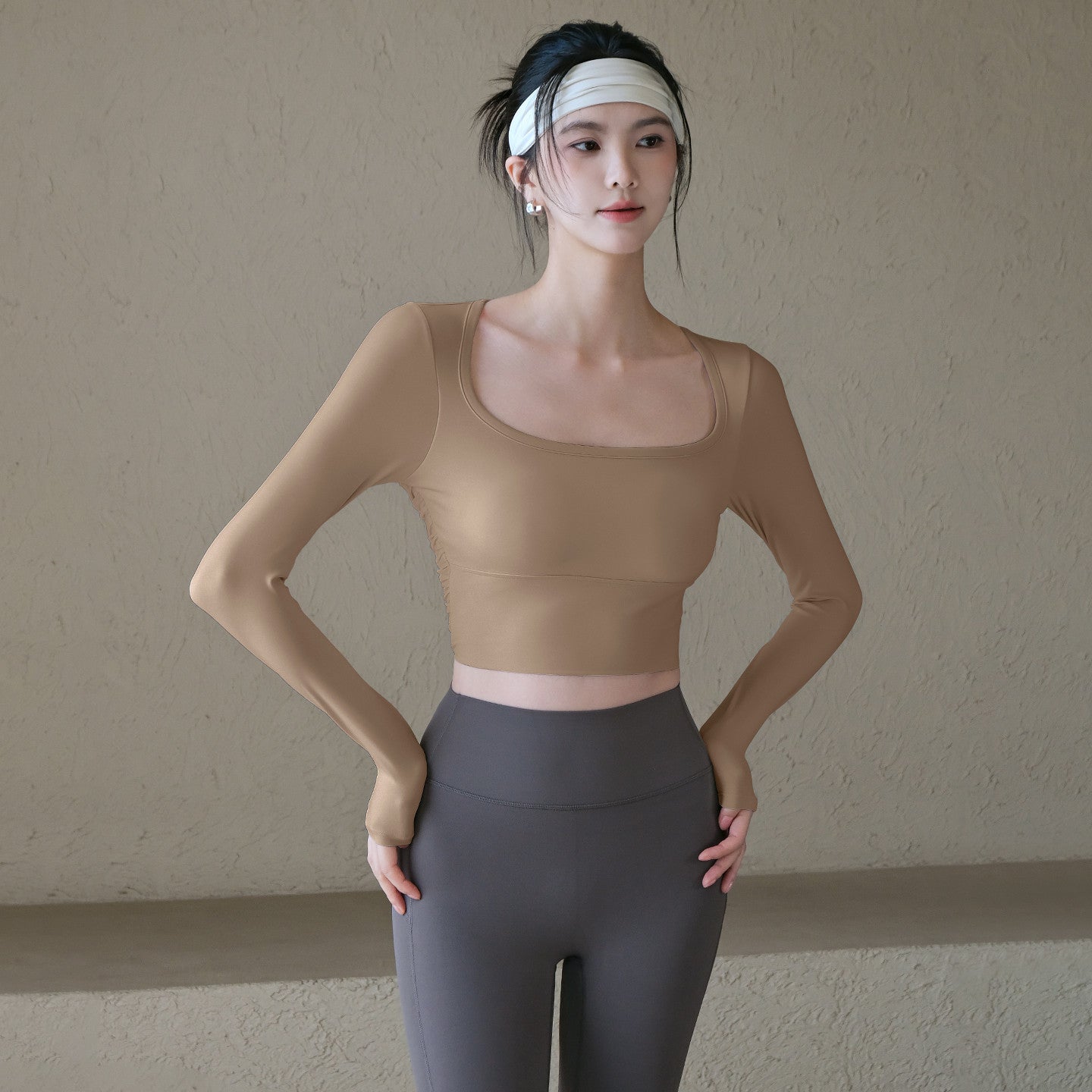 With chest pad, Yoga mesh beautiful back and long sleeves