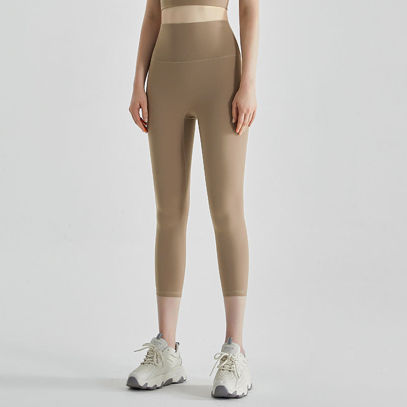 One-size-fits-all cropped pants