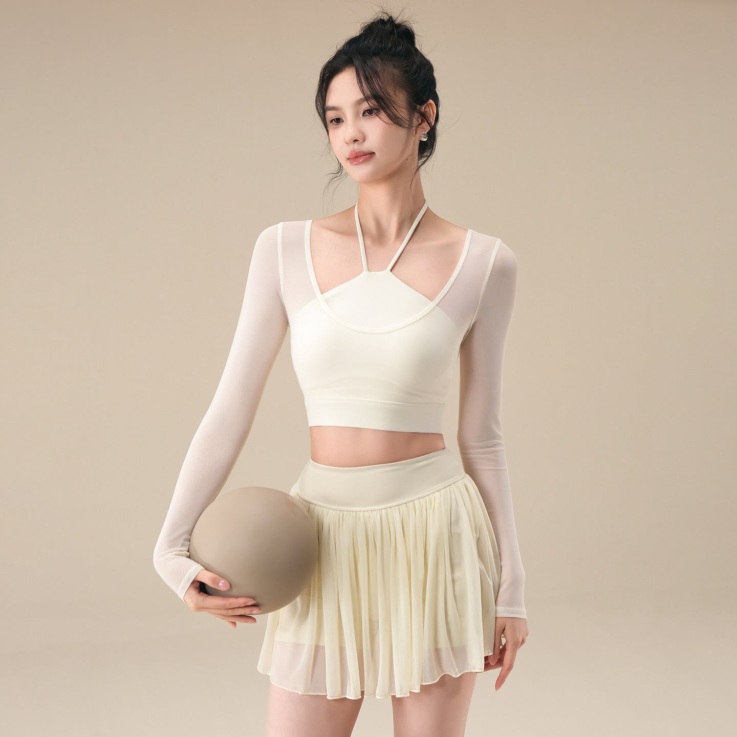 Mesh breathable sports T-shirt with long sleeves