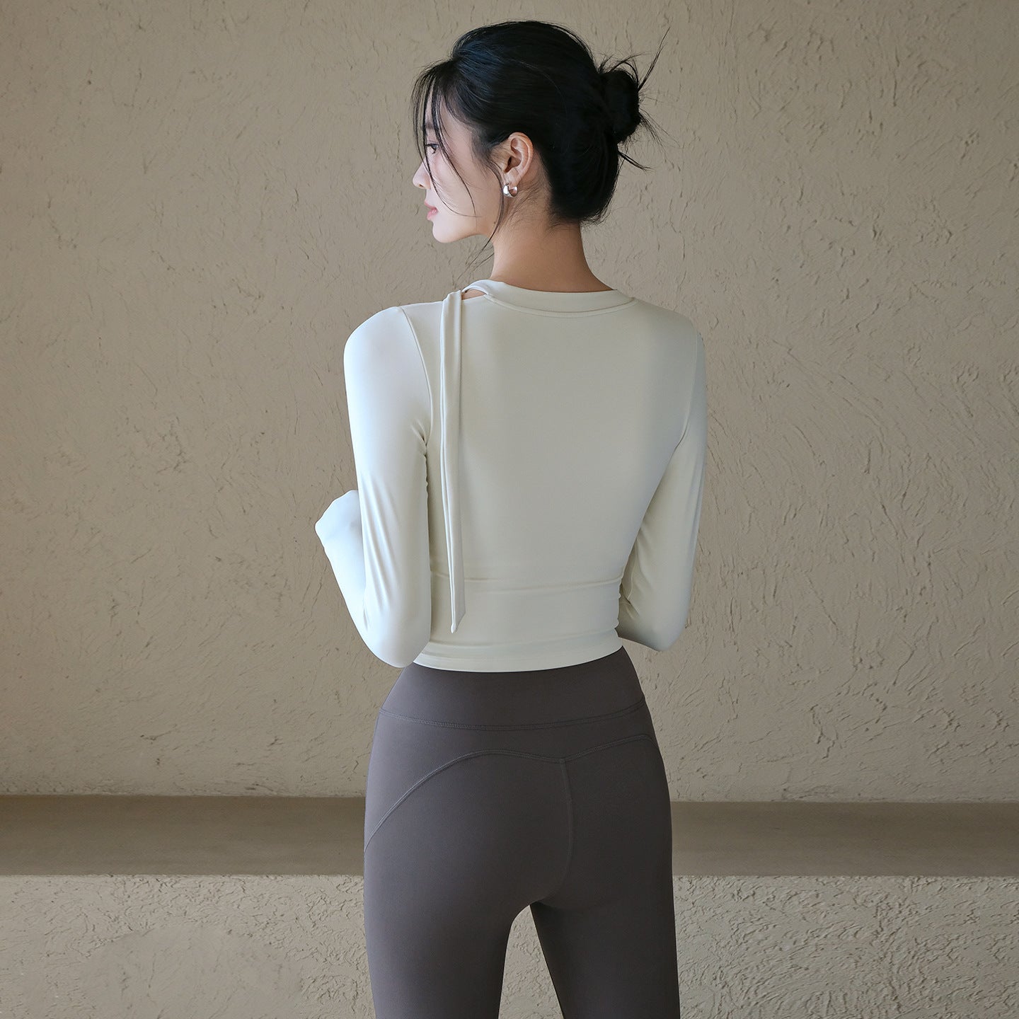 High-end slimming with chest pad and long-sleeved fitness training outfit