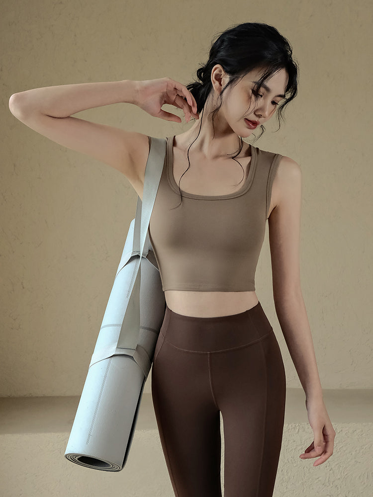 Shockproof bra with pads