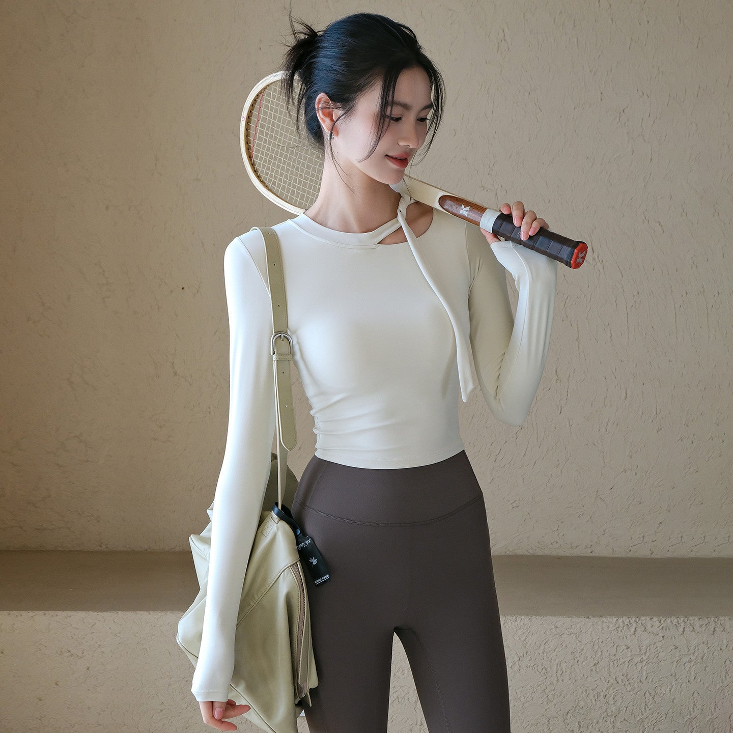 High-end slimming with chest pad and long-sleeved fitness training outfit