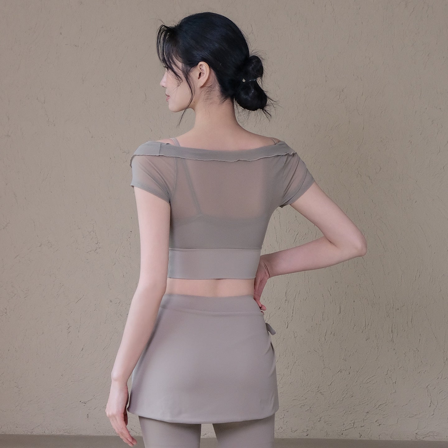 Mesh lightweight, Breathable, Slim slim sports T-shirt with short sleeves