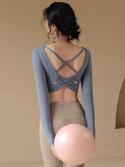 Slimming back long sleeves