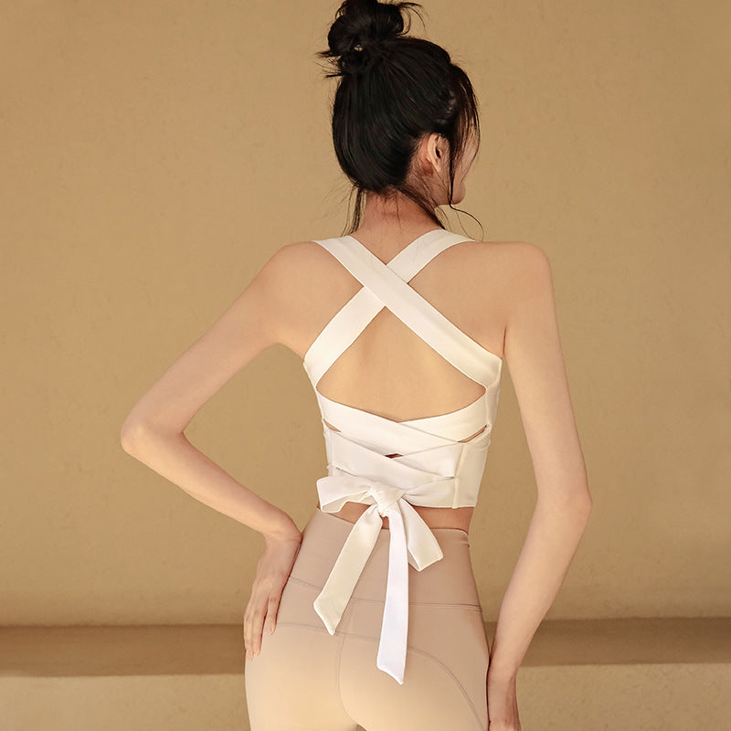 A bra with a chest pad to prevent shocks and gather a beautiful back