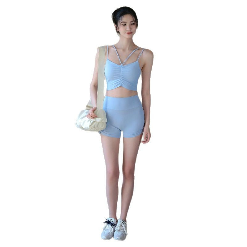 Thin shoulder straps for shock-resistant back