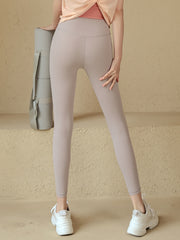Thin butt lifting leggings