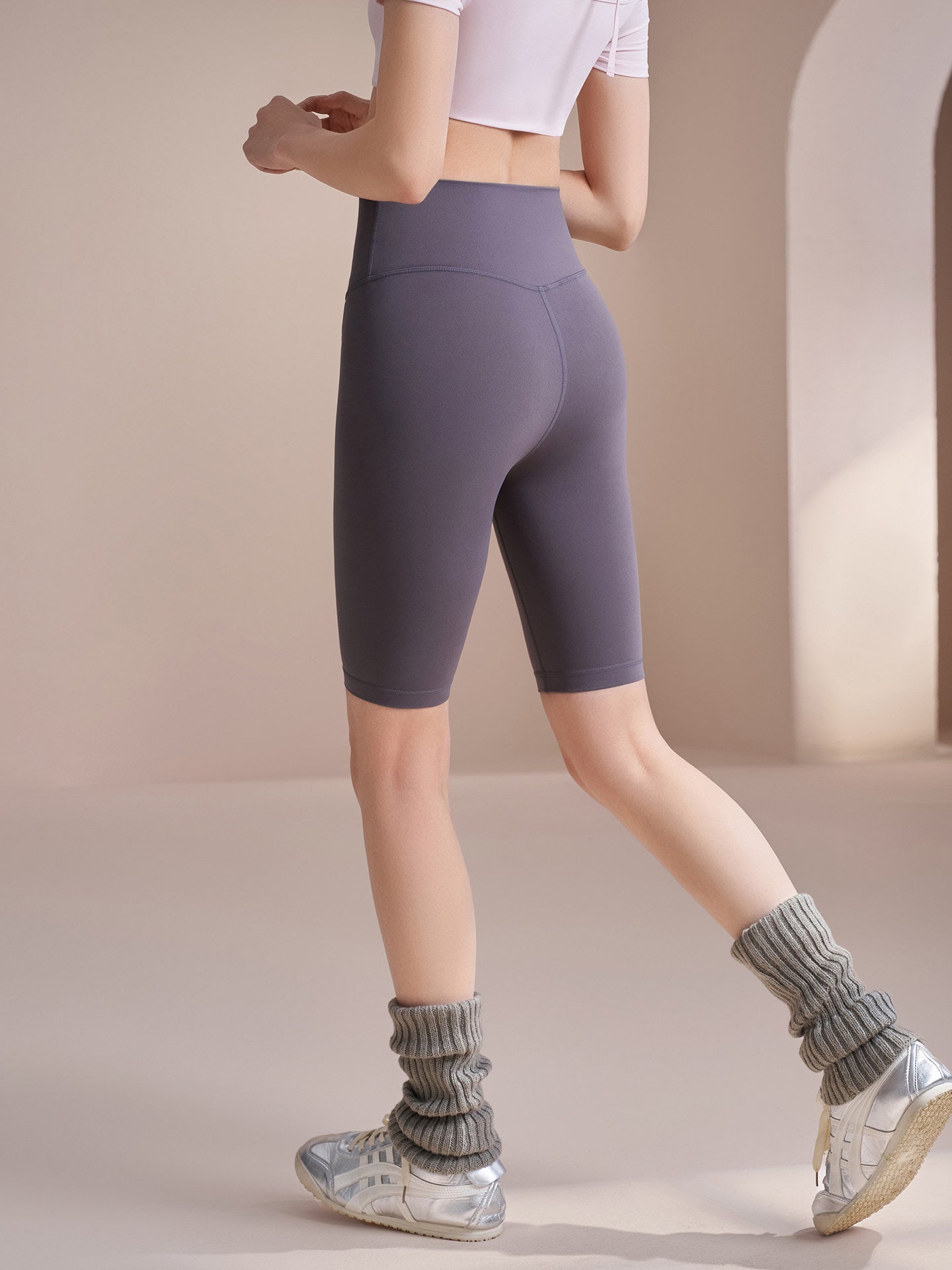 High-waisted skin-friendly breathable cropped pants