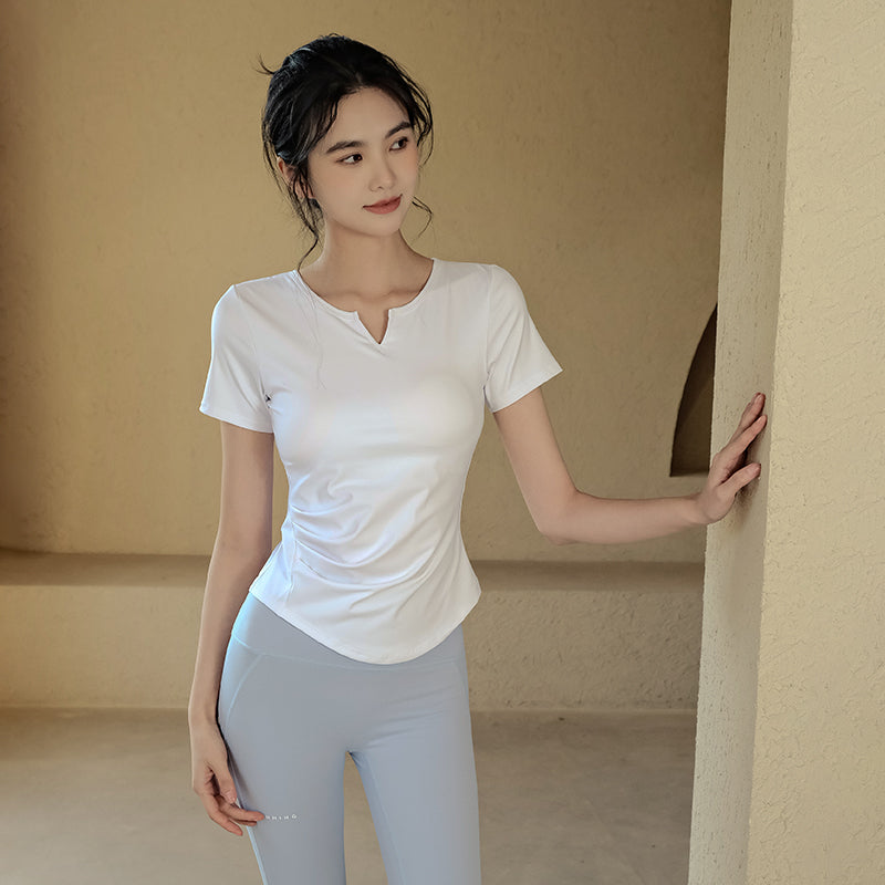 Solid color yoga short sleeve t-shirt with chest pads