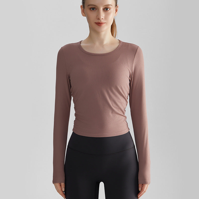 Quick-drying, Breathable, Thin crewneck, Side pleats, Slim fit, Long sleeves