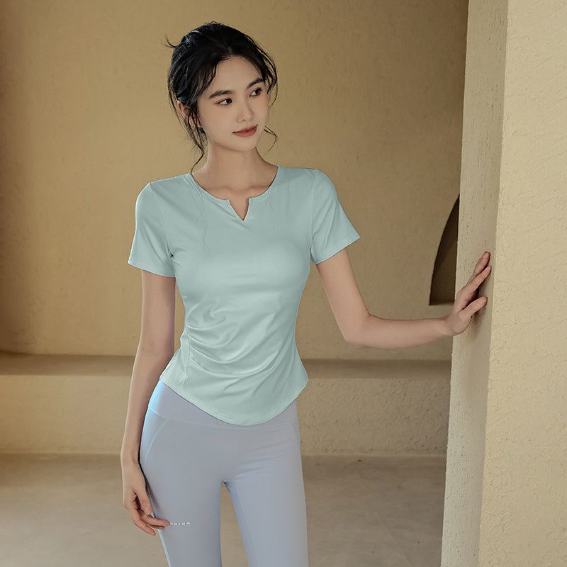 Solid color yoga short sleeve t-shirt with chest pads