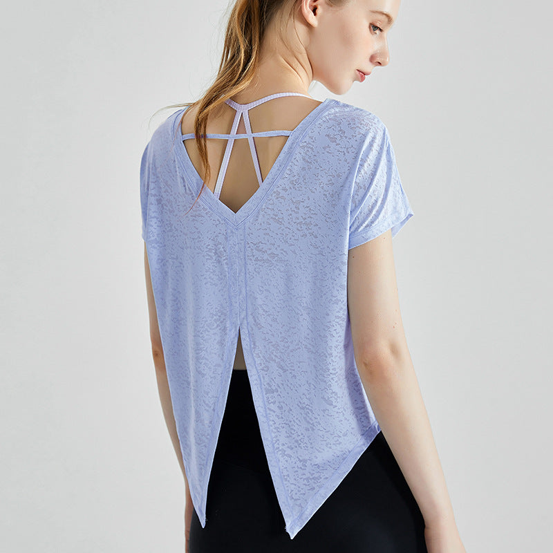 Slit smock at the back