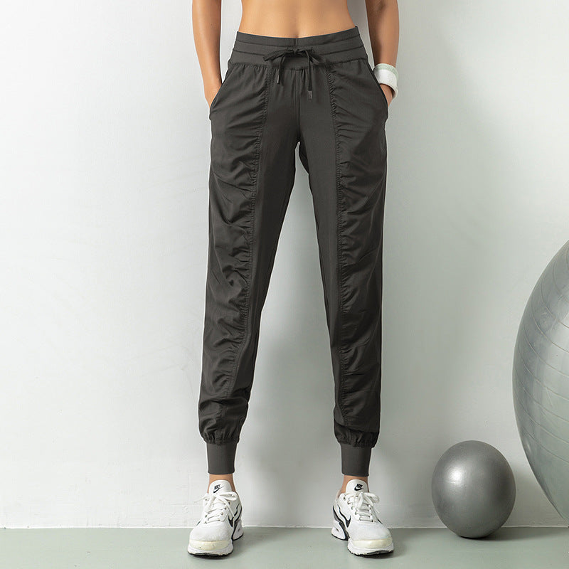 Breathable and loose cropped casual leggings