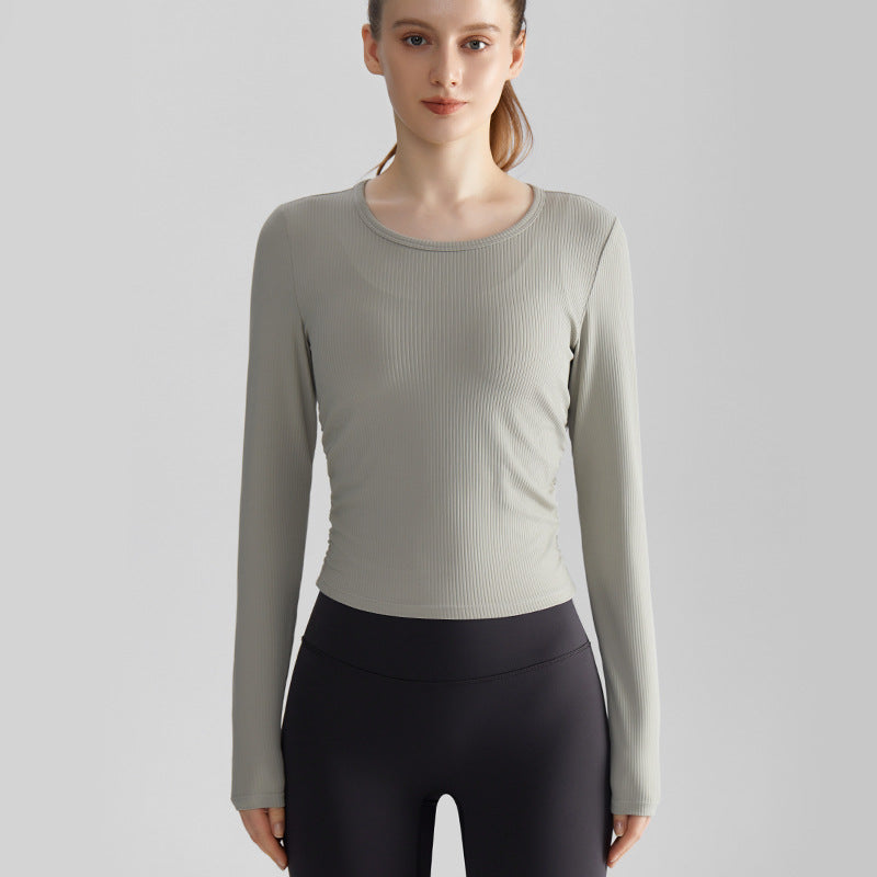 Quick-drying, Breathable, Thin crewneck, Side pleats, Slim fit, Long sleeves