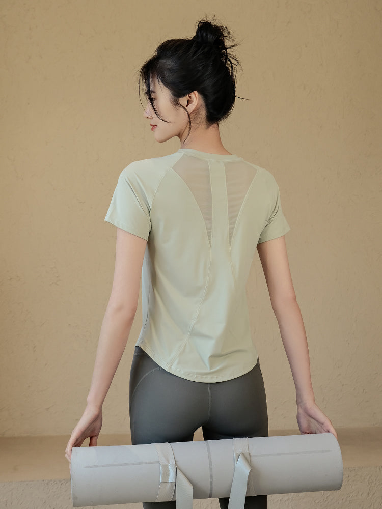 Quick-dry mesh yoga t-shirt
