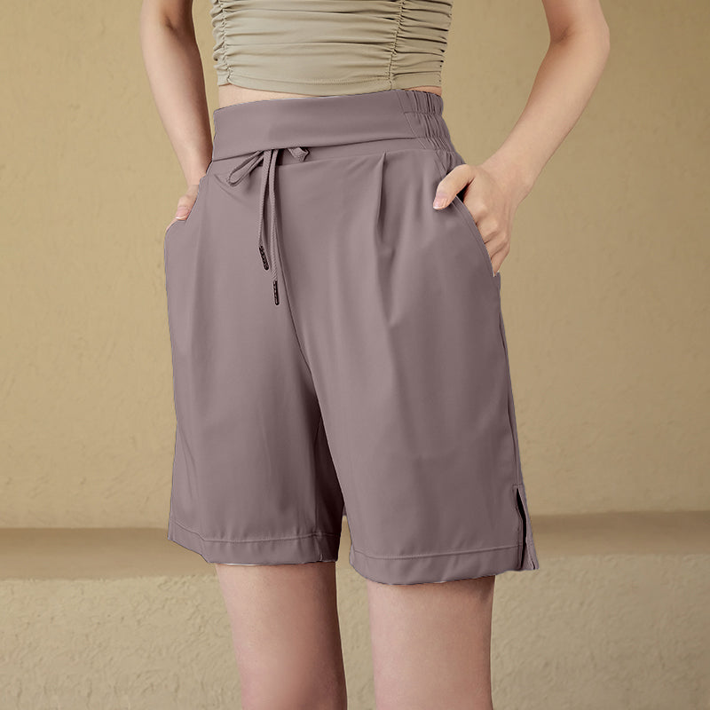 Loose high-waisted cropped pants