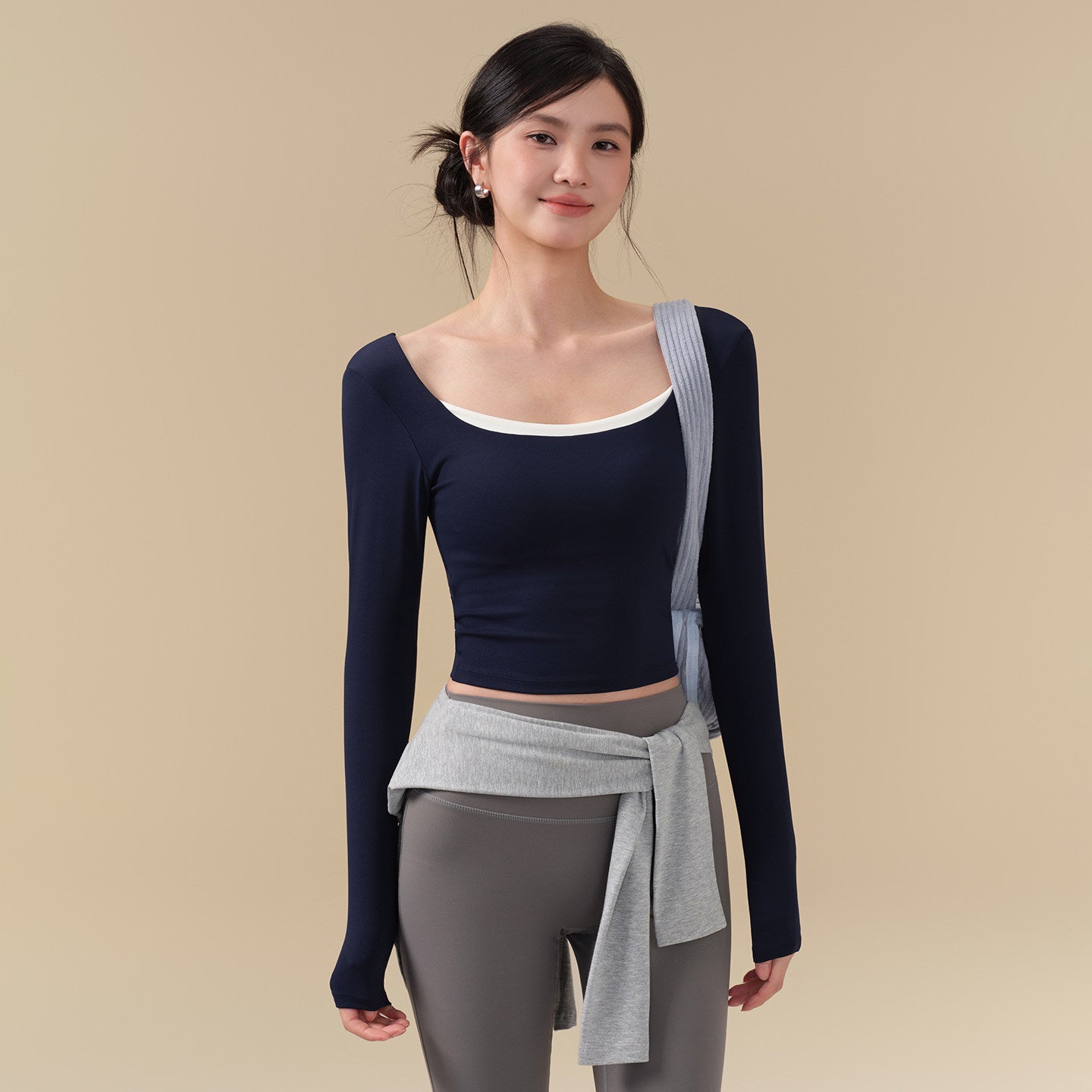 New contrasting Pilates training T-shirt