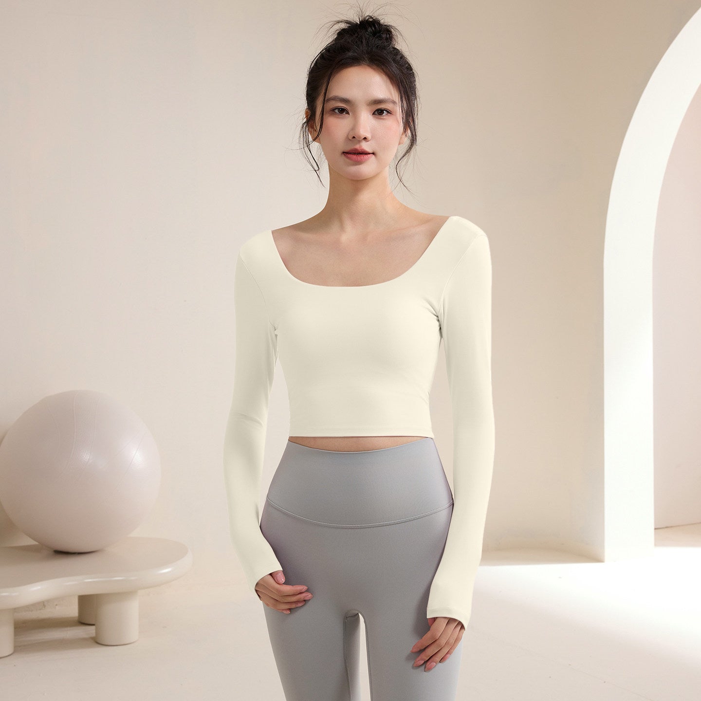 Criss-cross Back U-Neck Yoga Long Sleeve Top