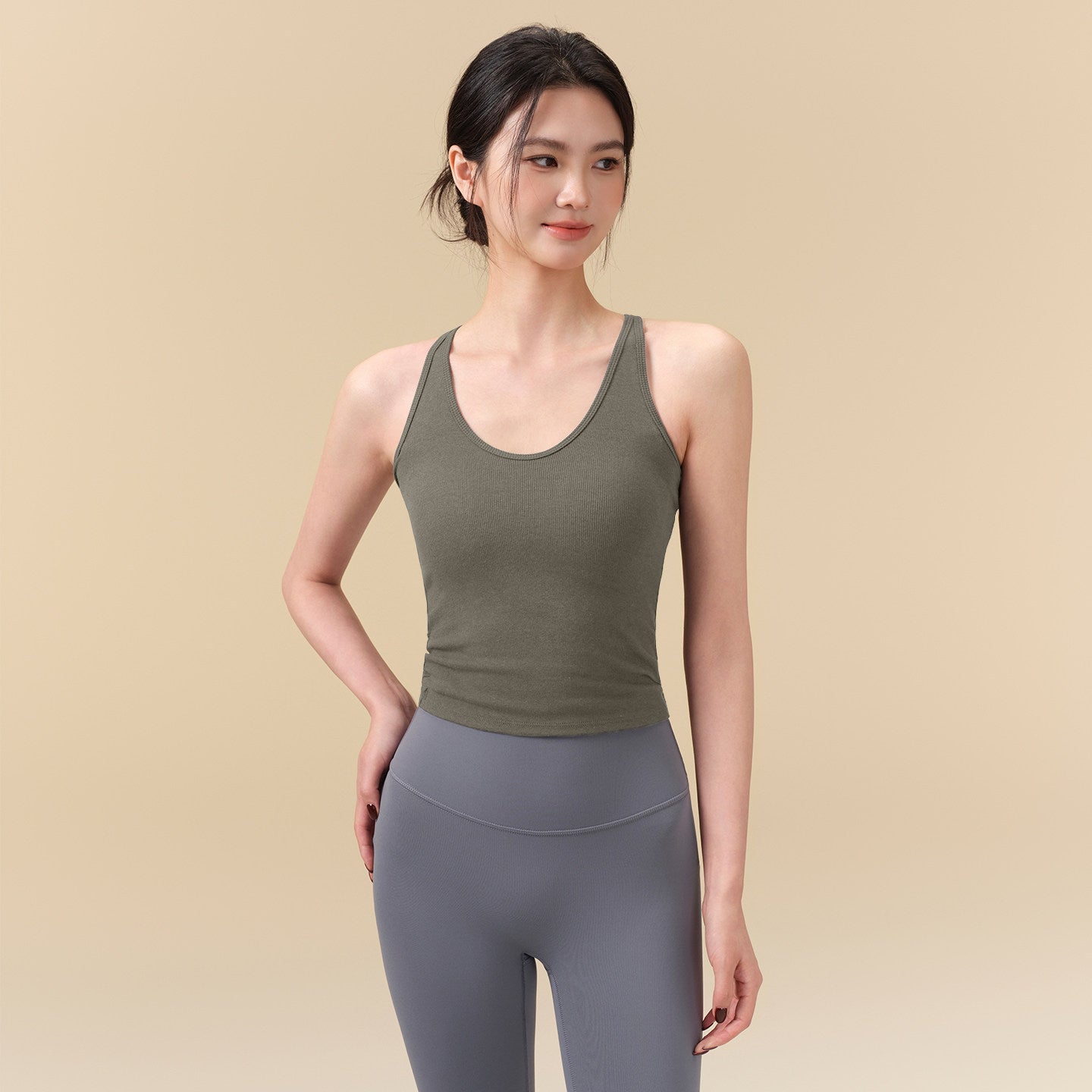 Integrated accessory breast fitness running sports vest