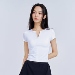Slim height and sports short sleeves