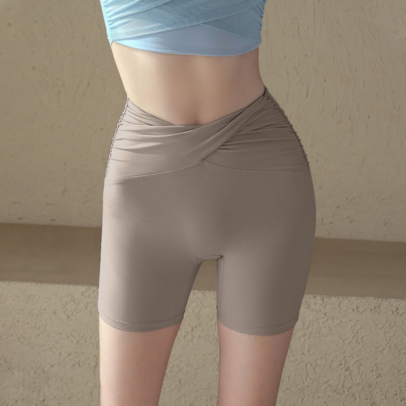 Premium-looking pleated waist-cinching fitness sports quad pants