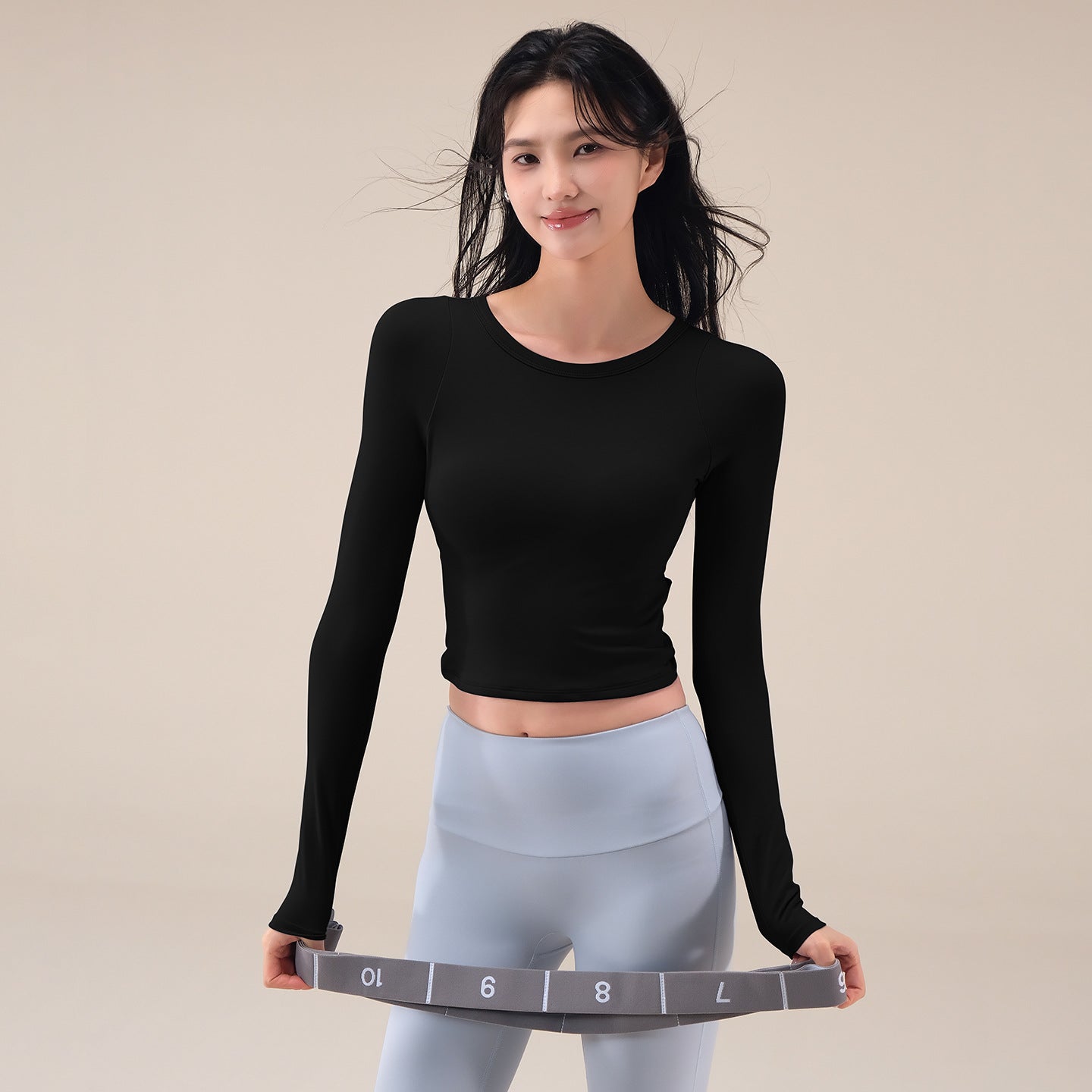 Slim sports cut-out beautiful back T-shirt