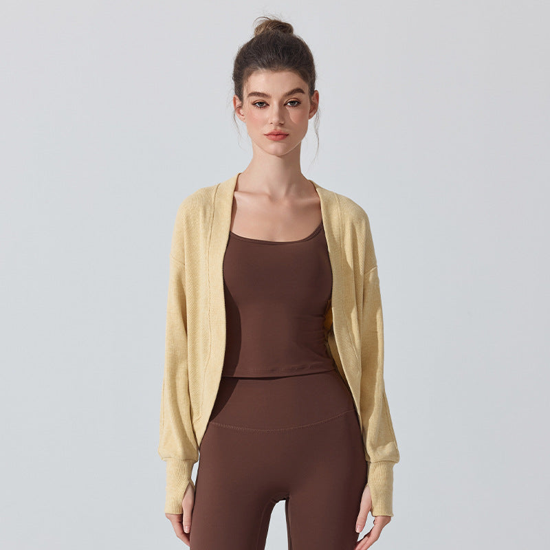 A new loose and casual long-sleeved blouse for autumn and winter