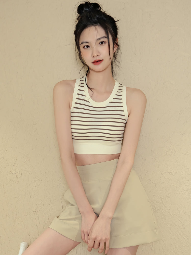 Striped sports vest with chest pad