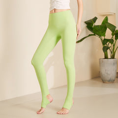 High-waisted, hip-lifting pants