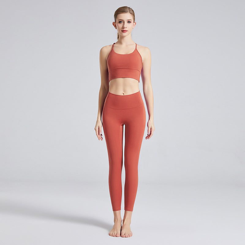 Adjustable straps without awkward line pants set