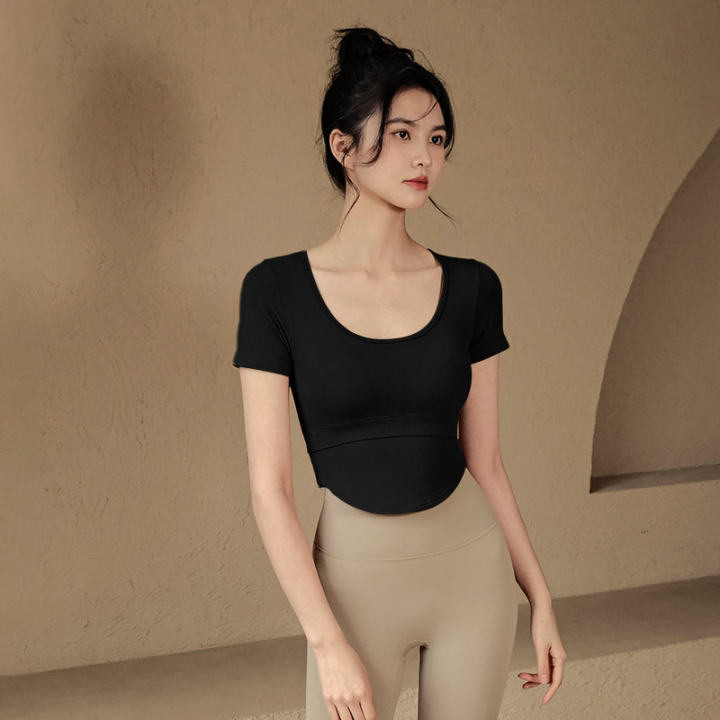 Professional yoga t-shirt with pads