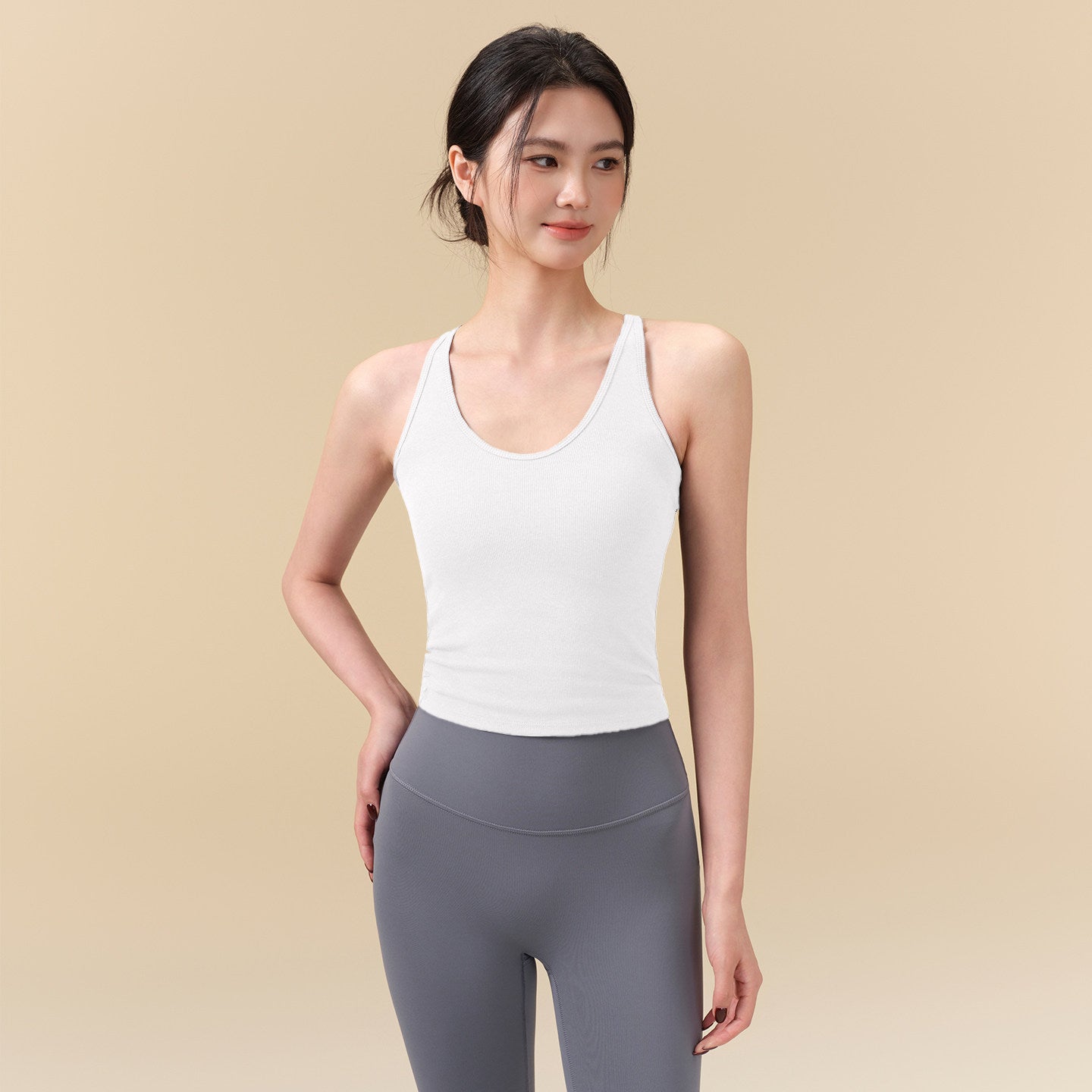 Integrated accessory breast fitness running sports vest