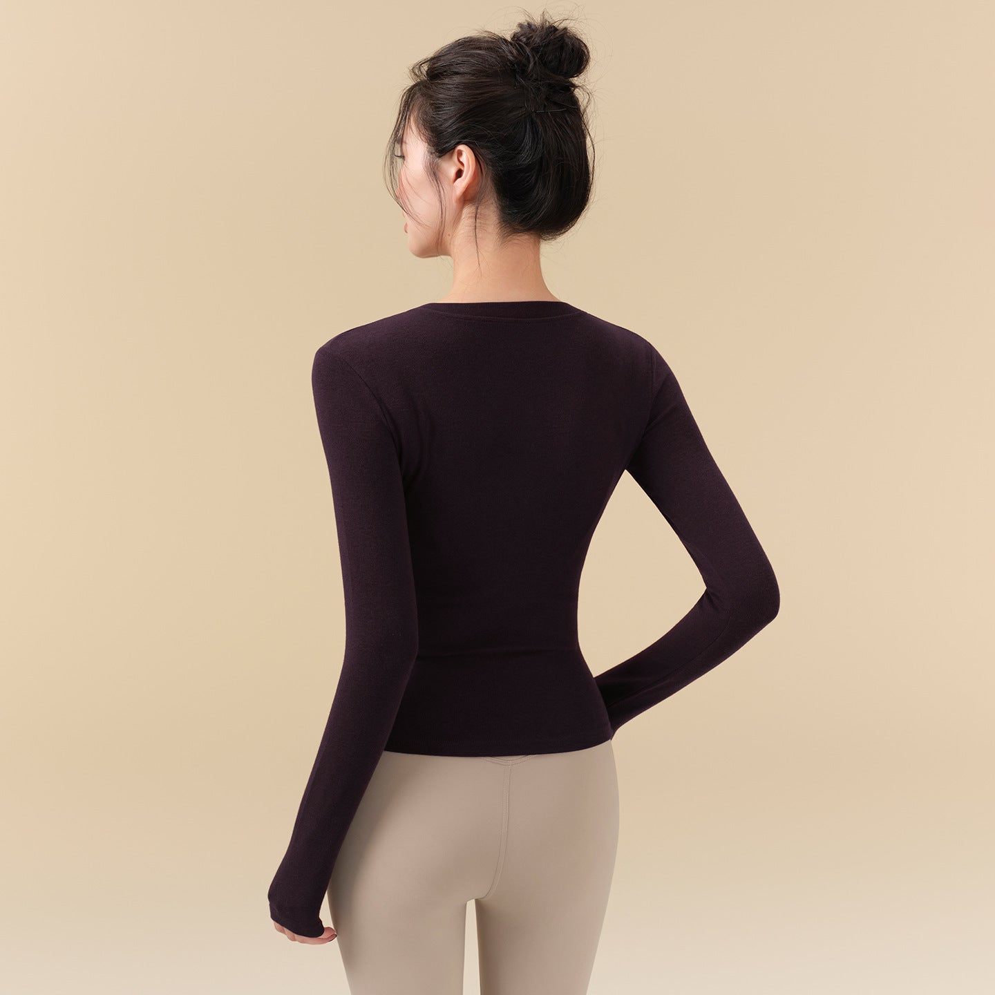 Slim and skin-friendly Pilates long sleeves