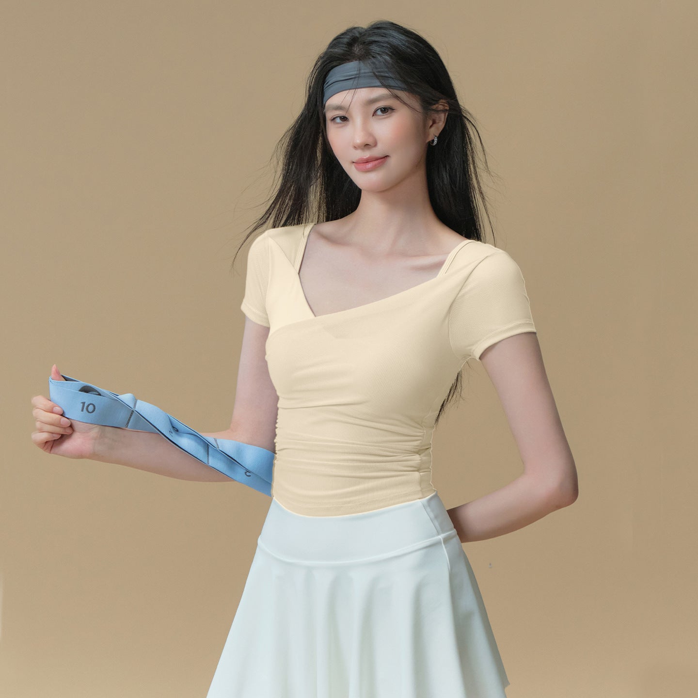 Sports fitness T-shirt with chest pad cutout, Breathable and beautiful back